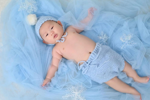 凤城宝宝拉粑粑出血 凤城宝宝拉粑粑出血